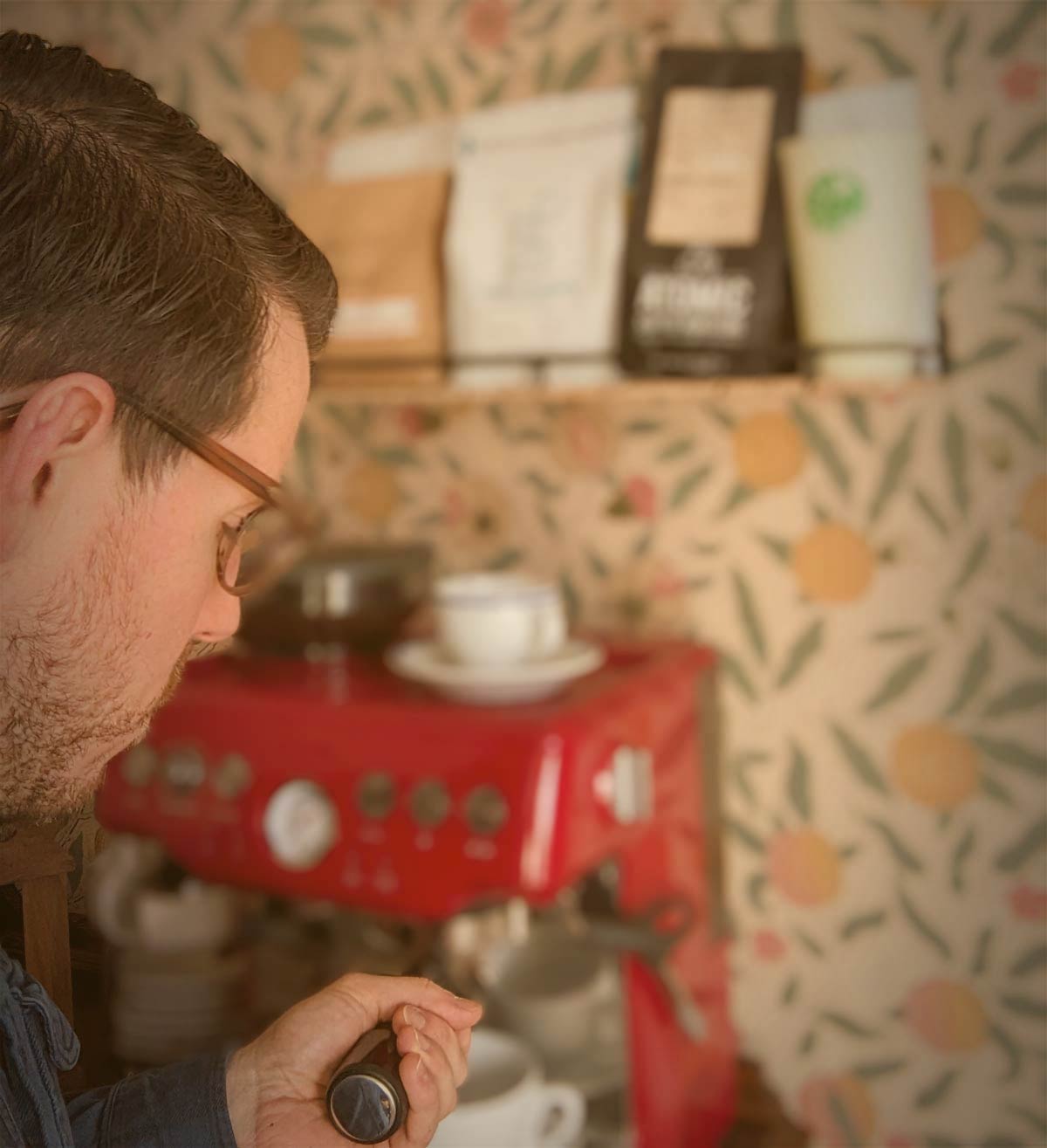 Ben Giordano (founder of Freshy website design company) pulling an espresso shot